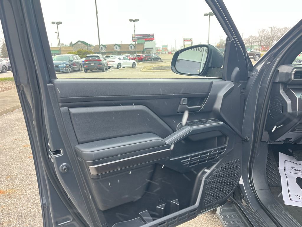 Certified 2025 Toyota 4Runner SR5 image 12