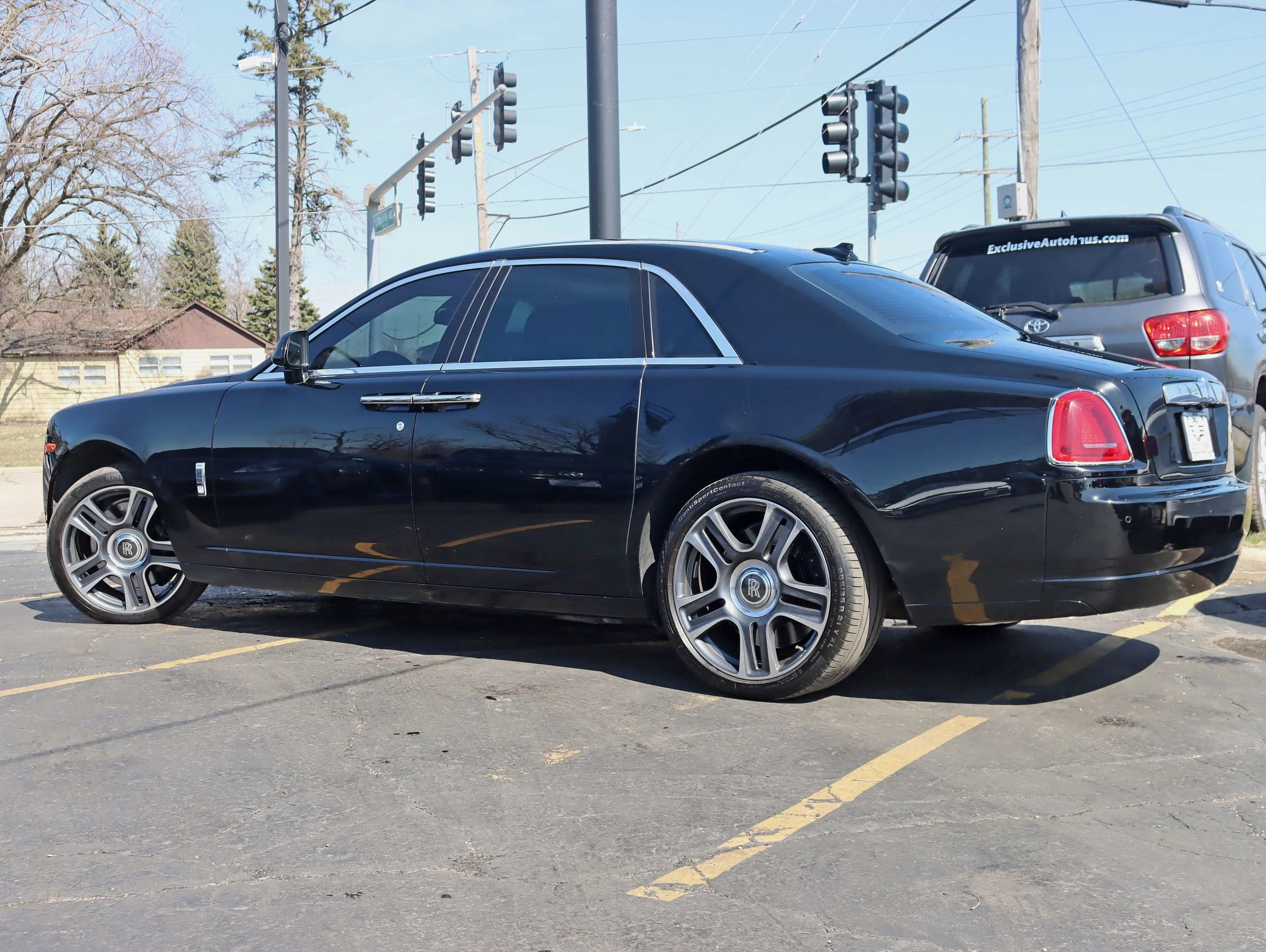 Used 2015 Rolls-Royce Ghost RWD image 13