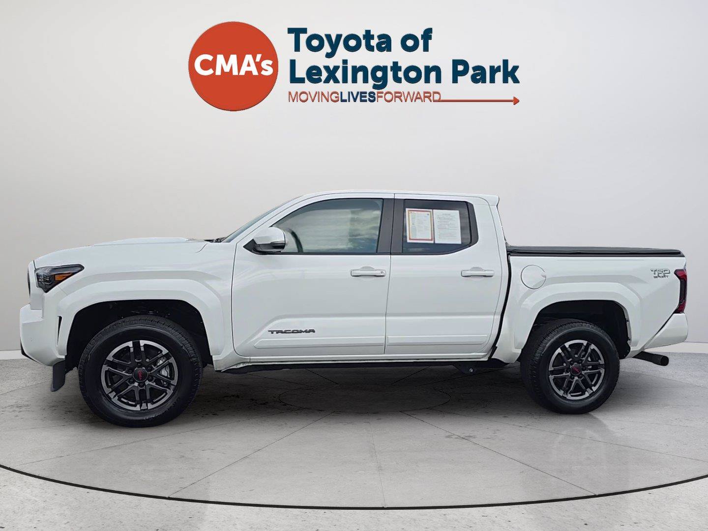 Used 2024 Toyota Tacoma TRD Sport w/ TRD Sport Upgrade Package AWD/4WD image 2