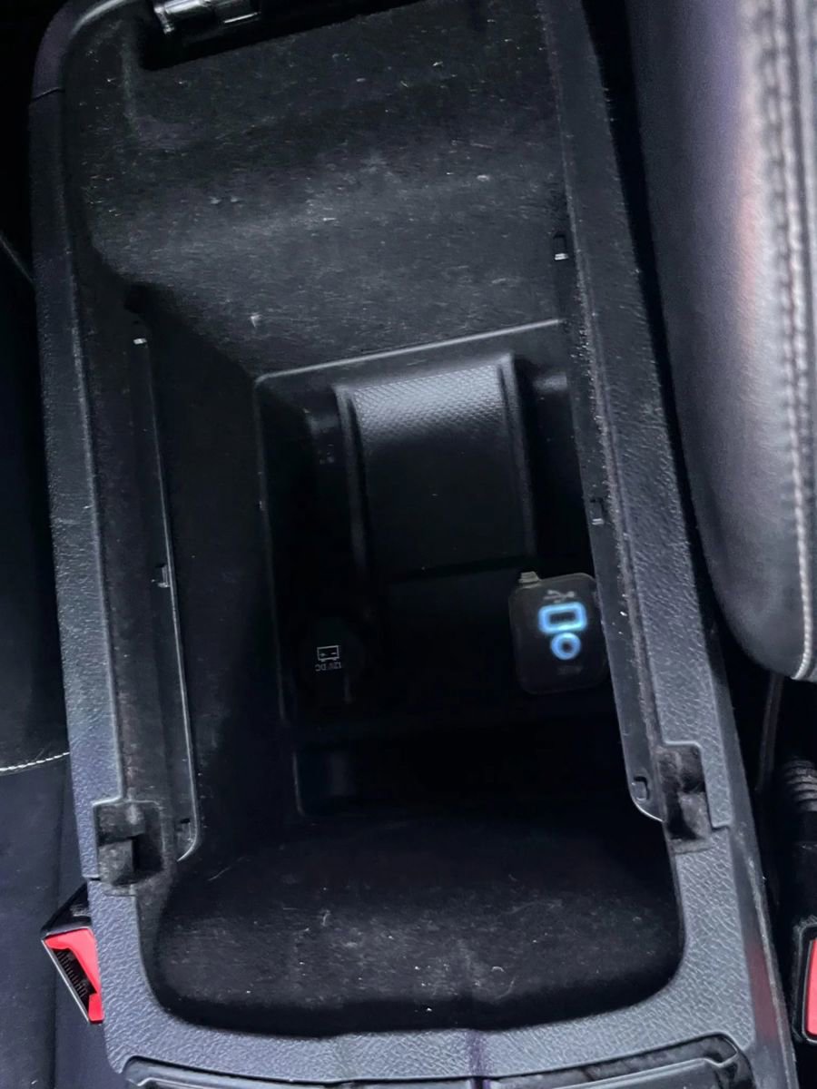 Used 2013 Chrysler 300 S image 36