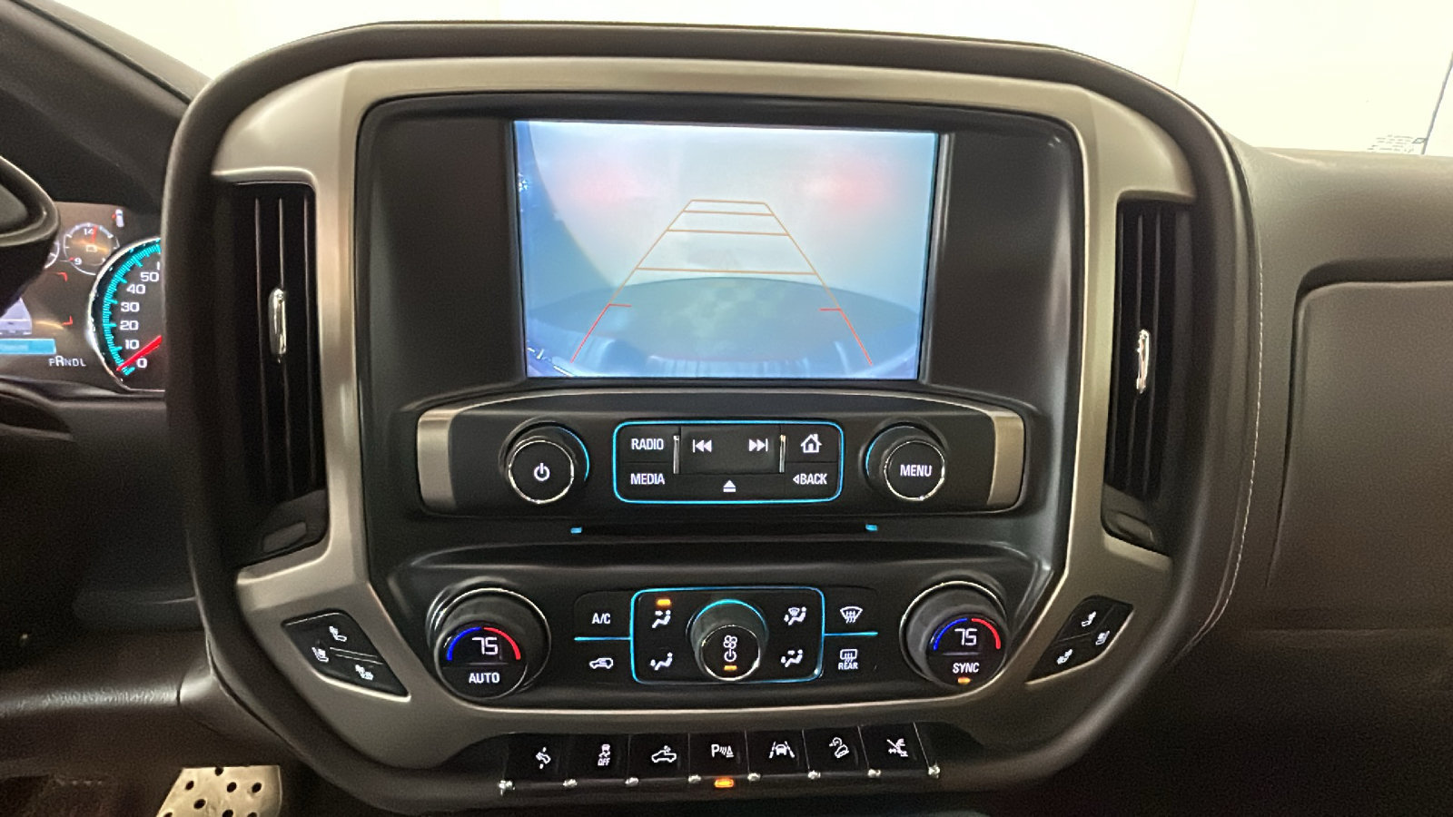 Used 2018 GMC Sierra 1500 Denali w/ Denali Ultimate Package AWD/4WD image 27