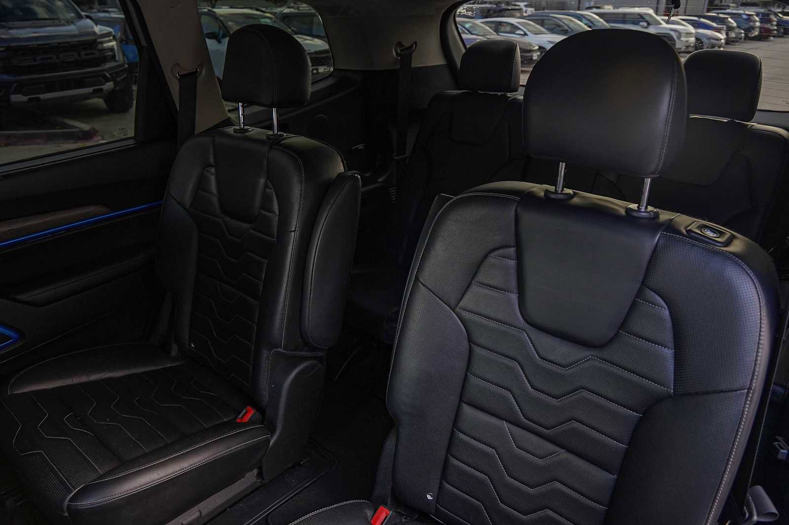 Certified 2022 Kia Telluride SX w/ SX Prestige Package image 32