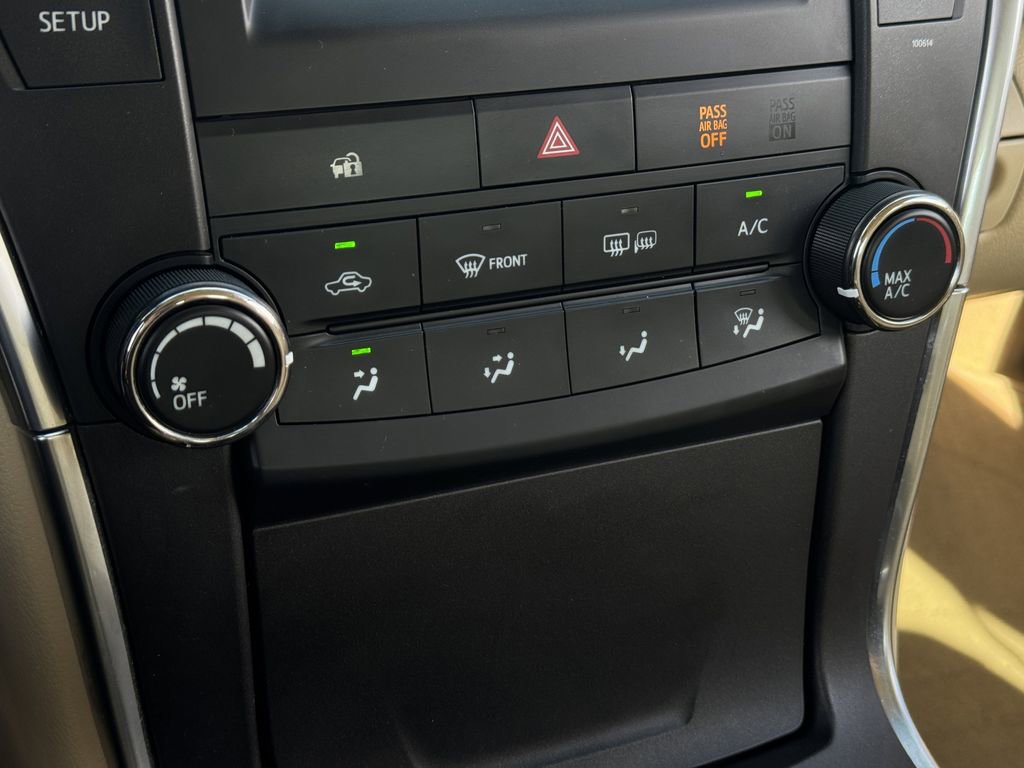 Used 2016 Toyota Camry LE FWD image 20