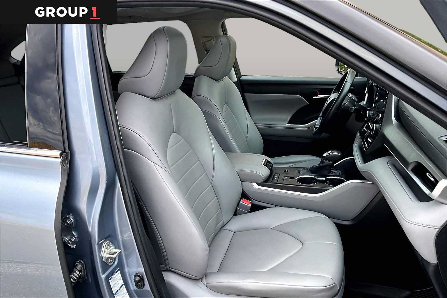 Certified 2020 Toyota Highlander XLE AWD/4WD image 8