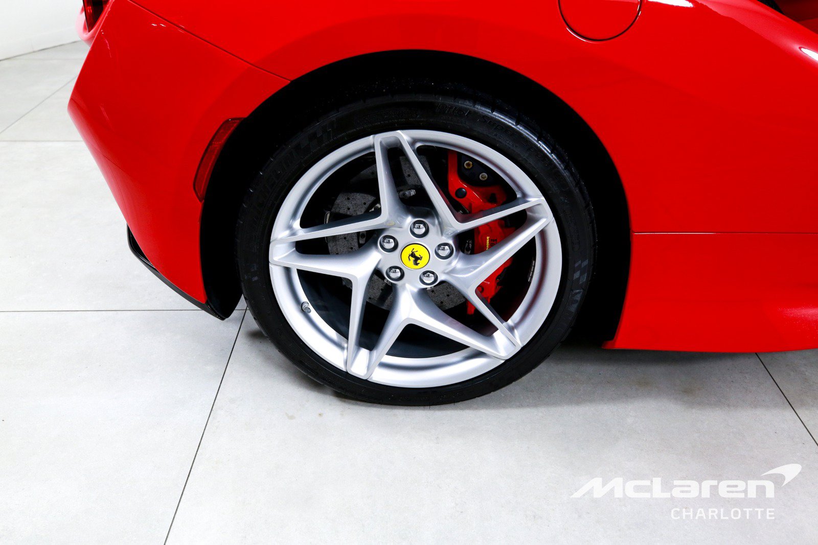 Used 2020 Ferrari F8 Tributo RWD image 28