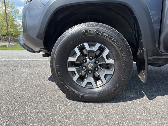 Used 2023 Toyota Tacoma TRD Off-Road w/ Technology Package image 25