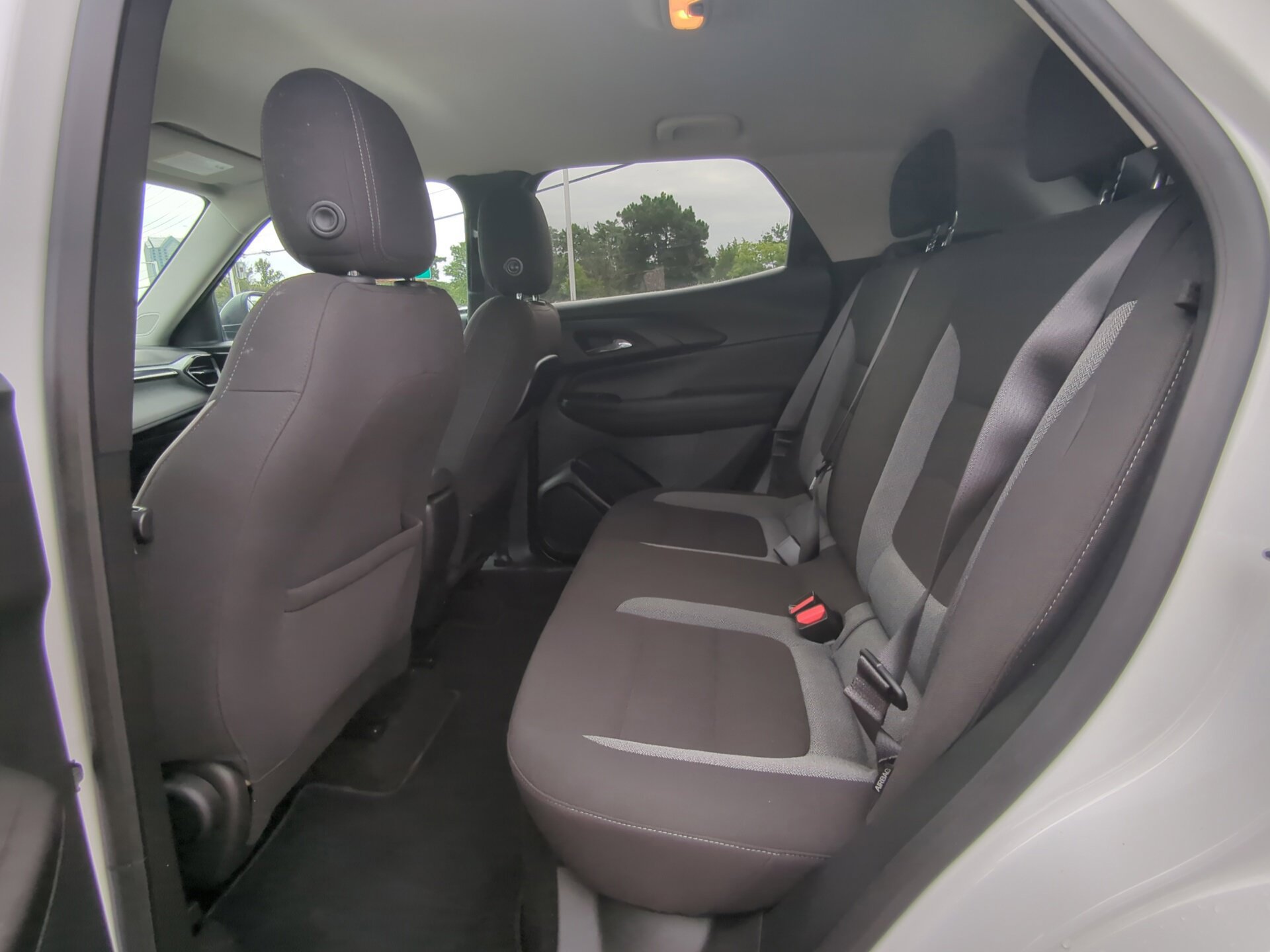 Used 2024 Chevrolet TrailBlazer LS w/ LS Convenience Package FWD image 11