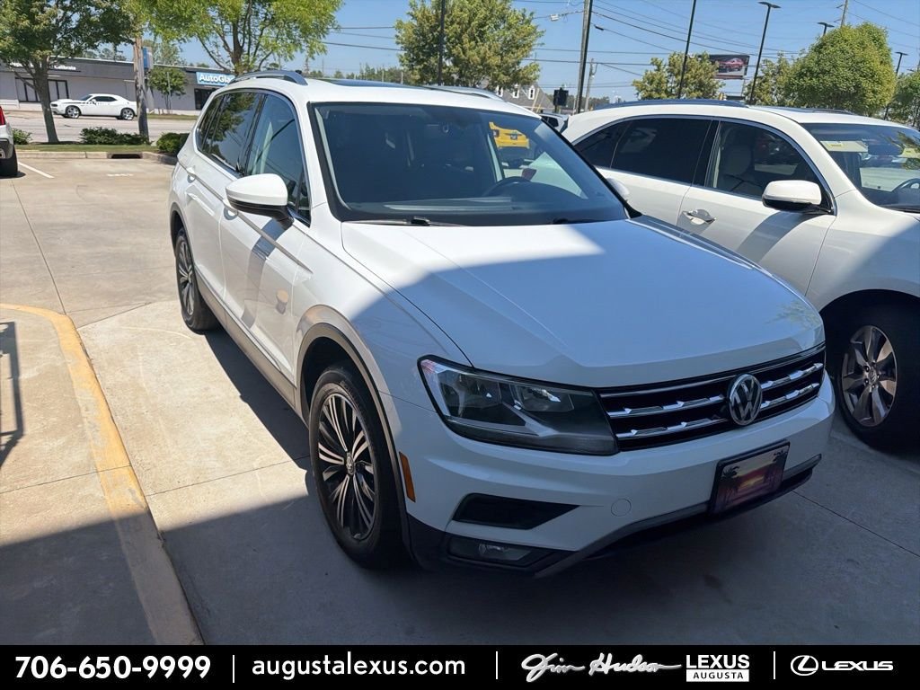 Used 2018 Volkswagen Tiguan SEL AWD/4WD image 1
