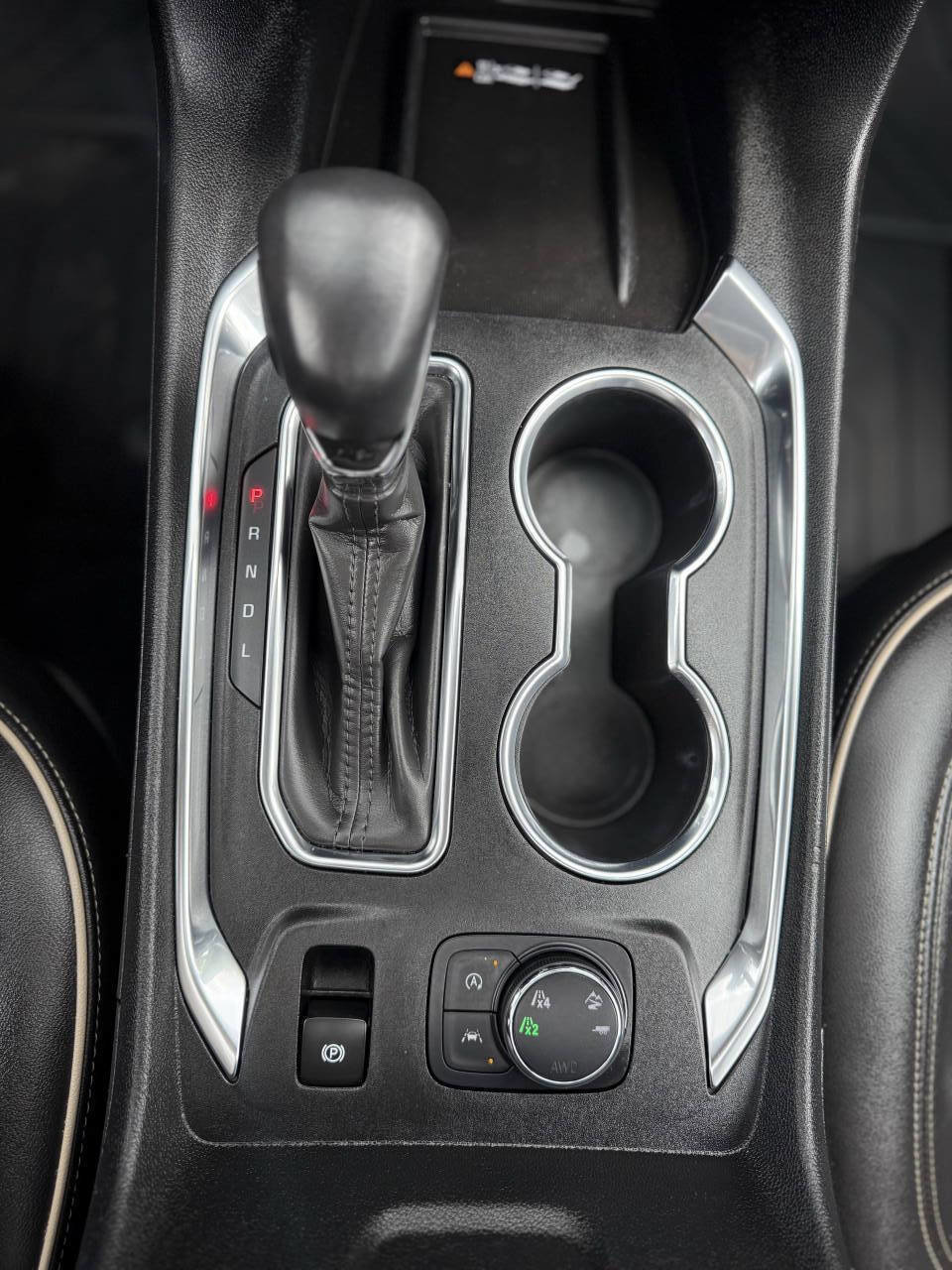 Used 2022 Chevrolet Traverse Premier w/ Redline Edition image 18