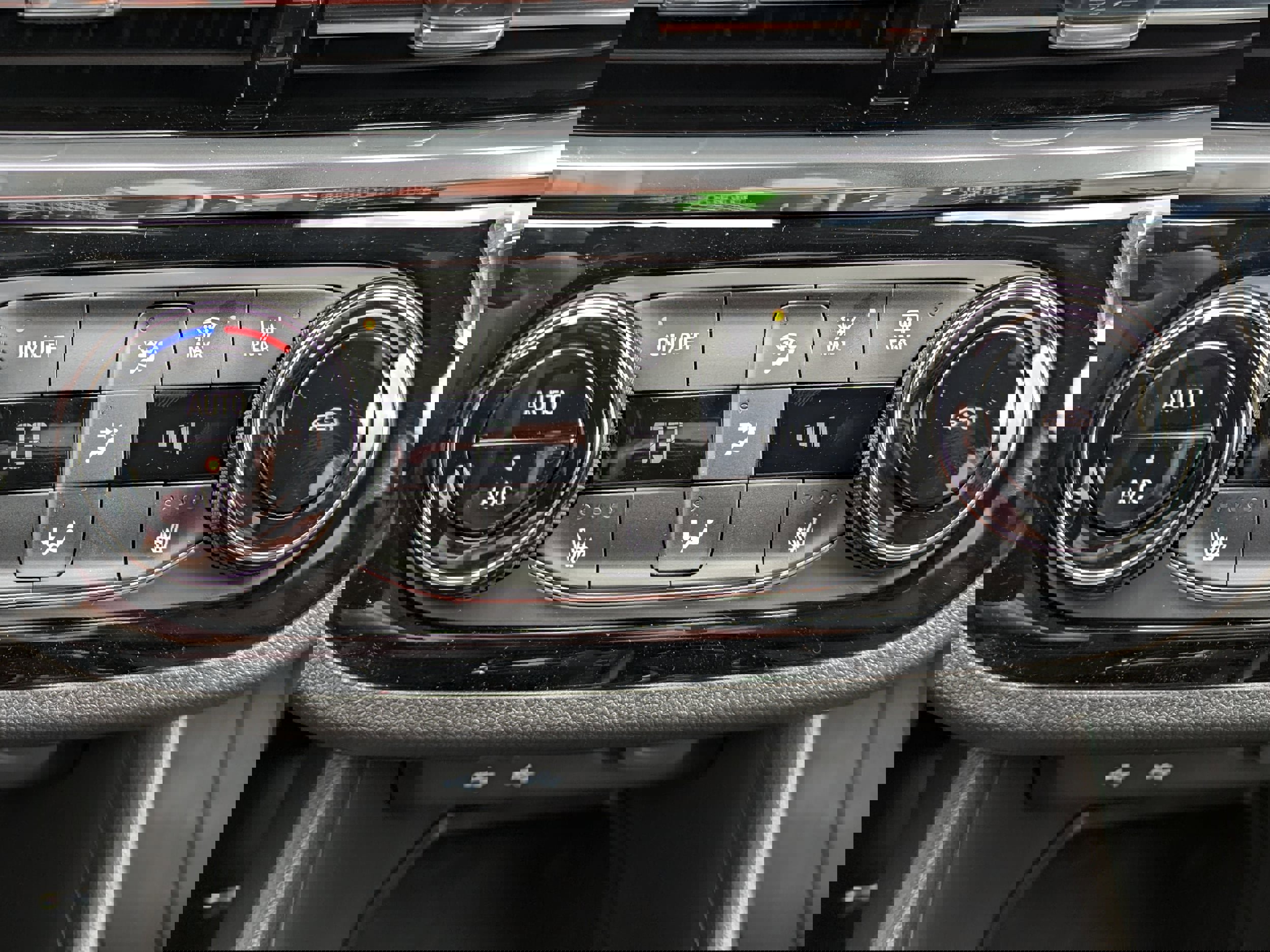 New 2026 Buick Envista Sport Touring w/ Convenience I Package image 11