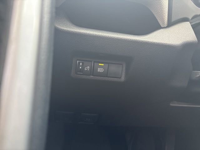 Used 2019 Toyota RAV4 XLE image 17