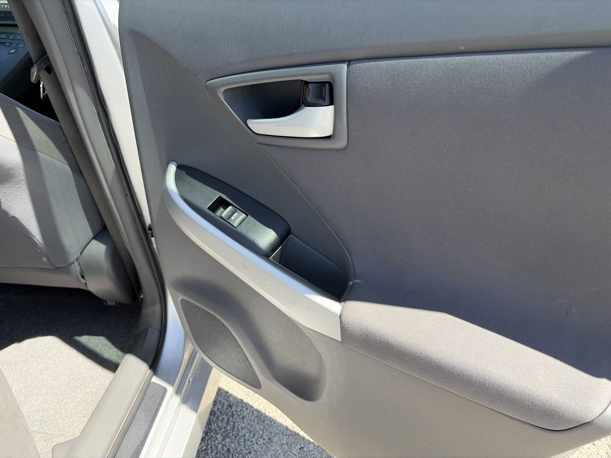 Used 2011 Toyota Prius Two FWD image 22