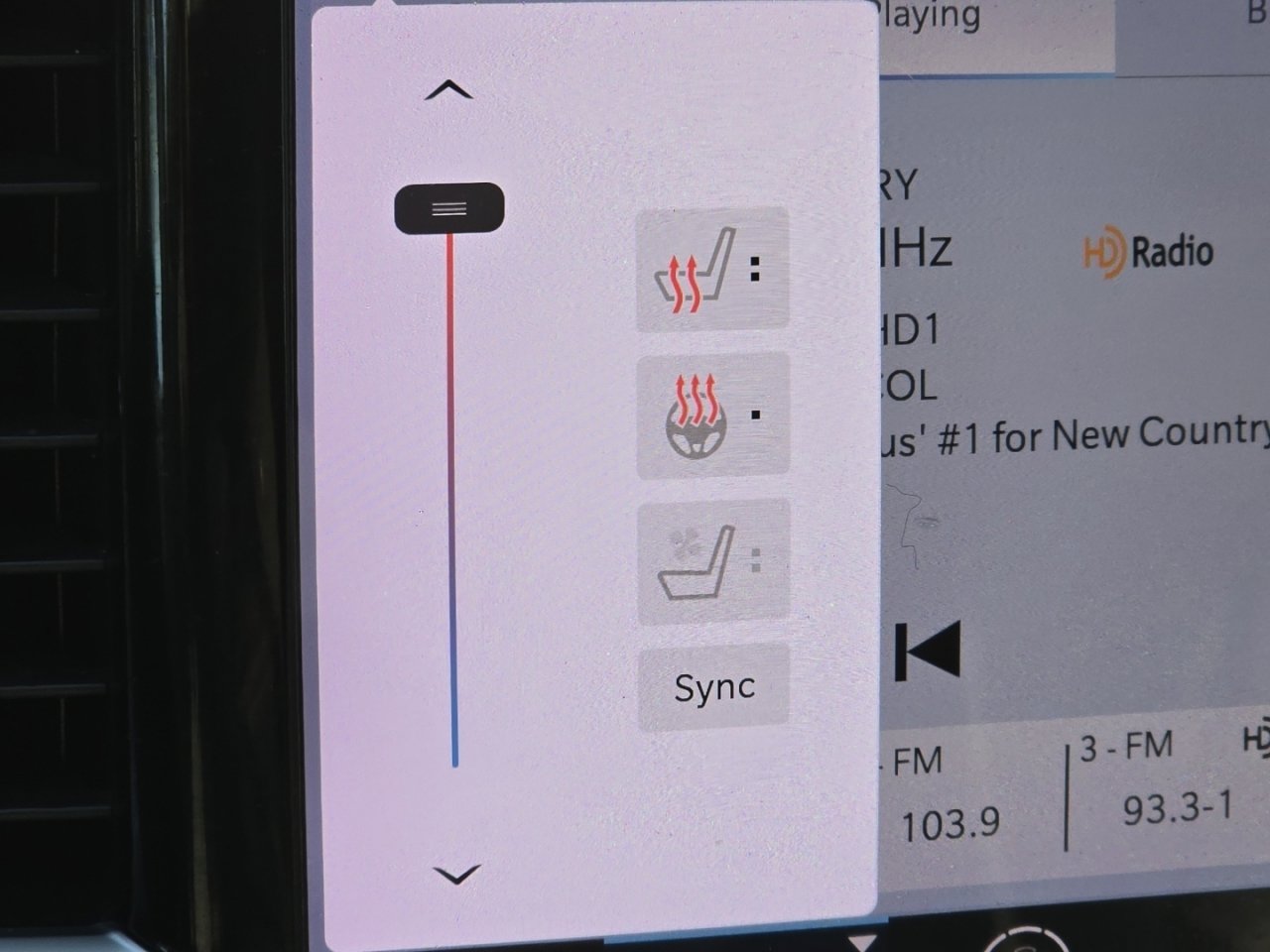 Used 2022 Chrysler Pacifica Limited w/ Uconnect Theater Family Group image 8