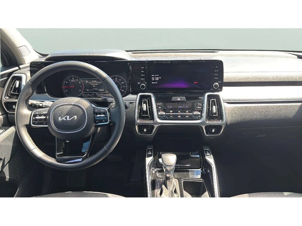 Used 2022 Kia Sorento SX AWD/4WD image 16