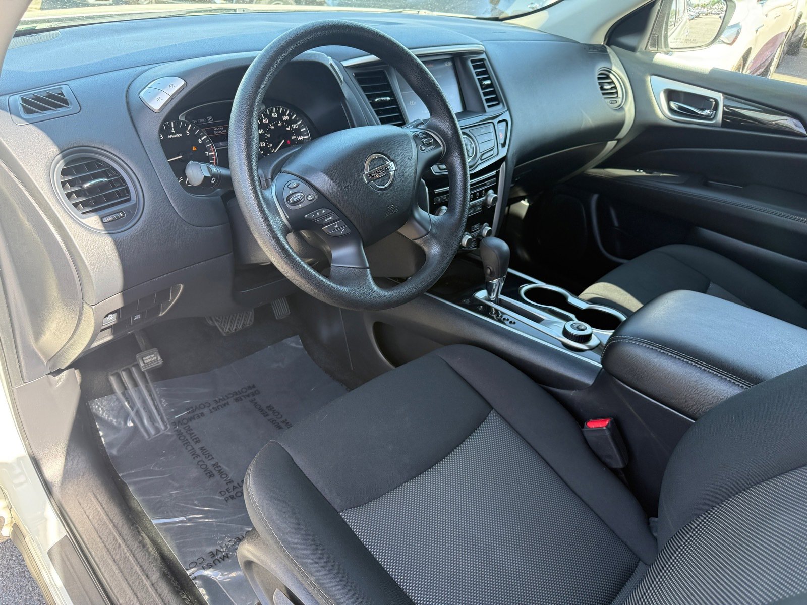 Used 2020 Nissan Pathfinder S AWD/4WD image 12