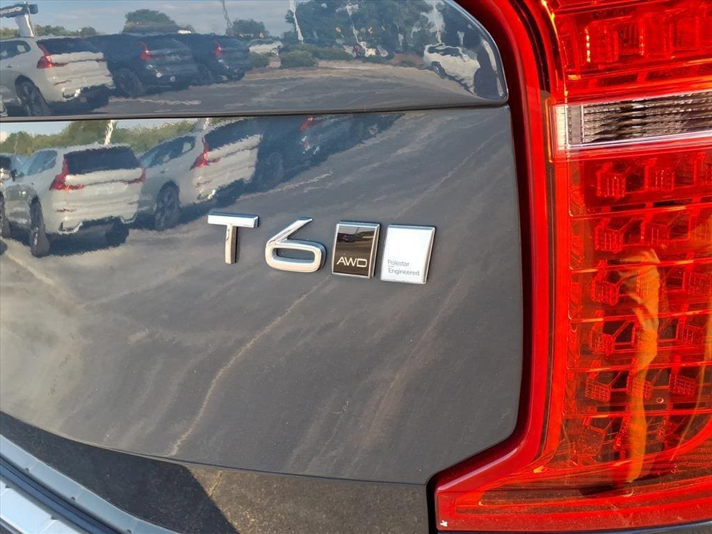 Used 2022 Volvo XC90 T6 Inscription w/ Lounge Package AWD/4WD image 6