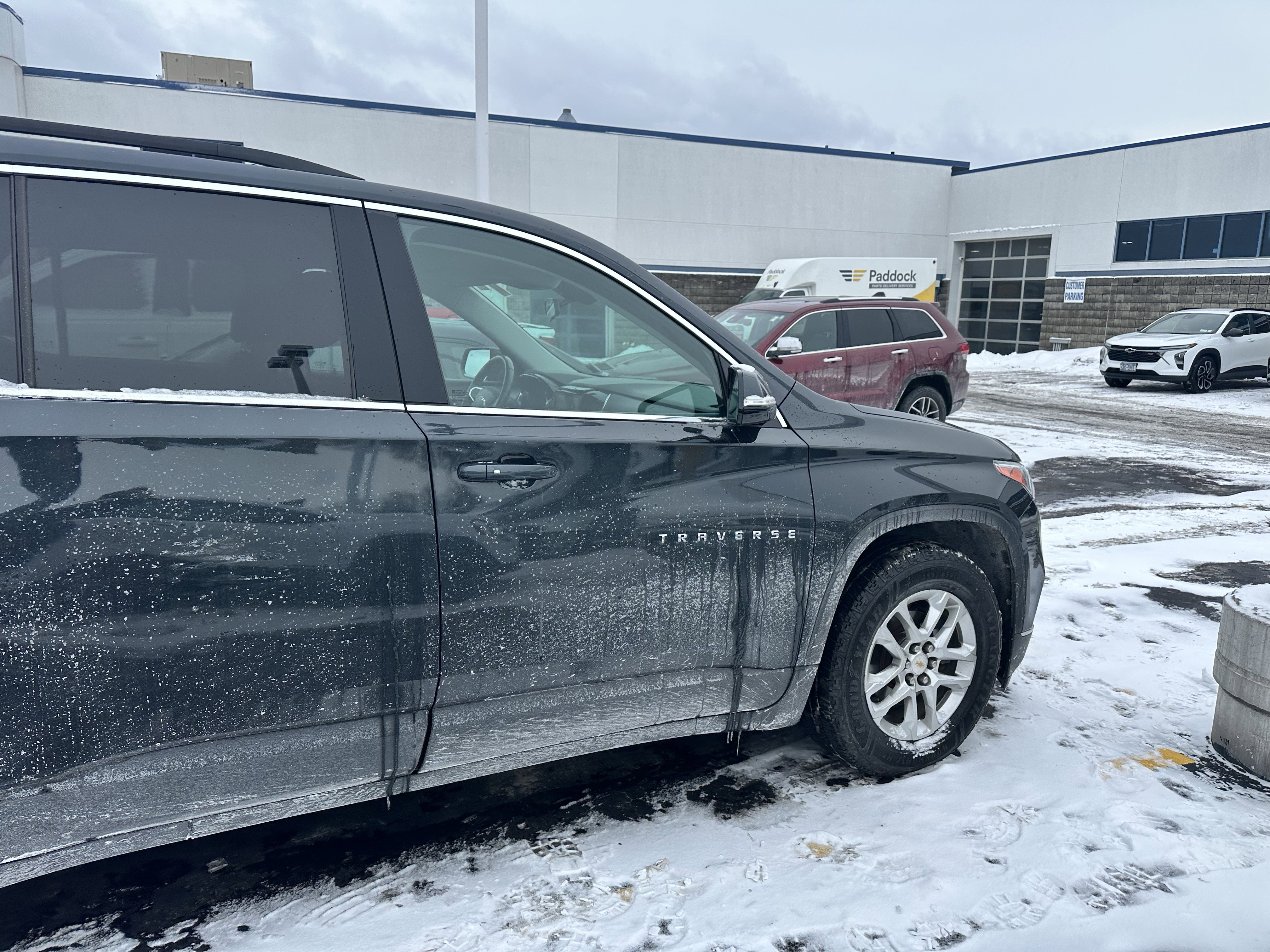 Used 2020 Chevrolet Traverse LT image 8