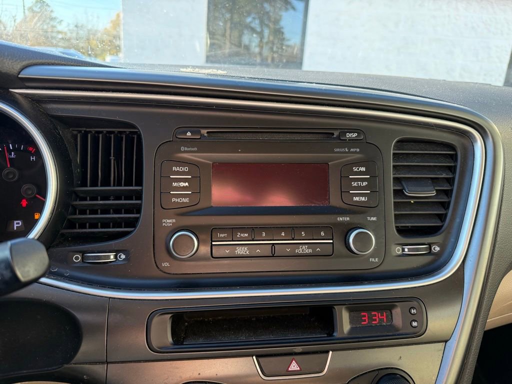 Used 2015 Kia Optima LX image 8