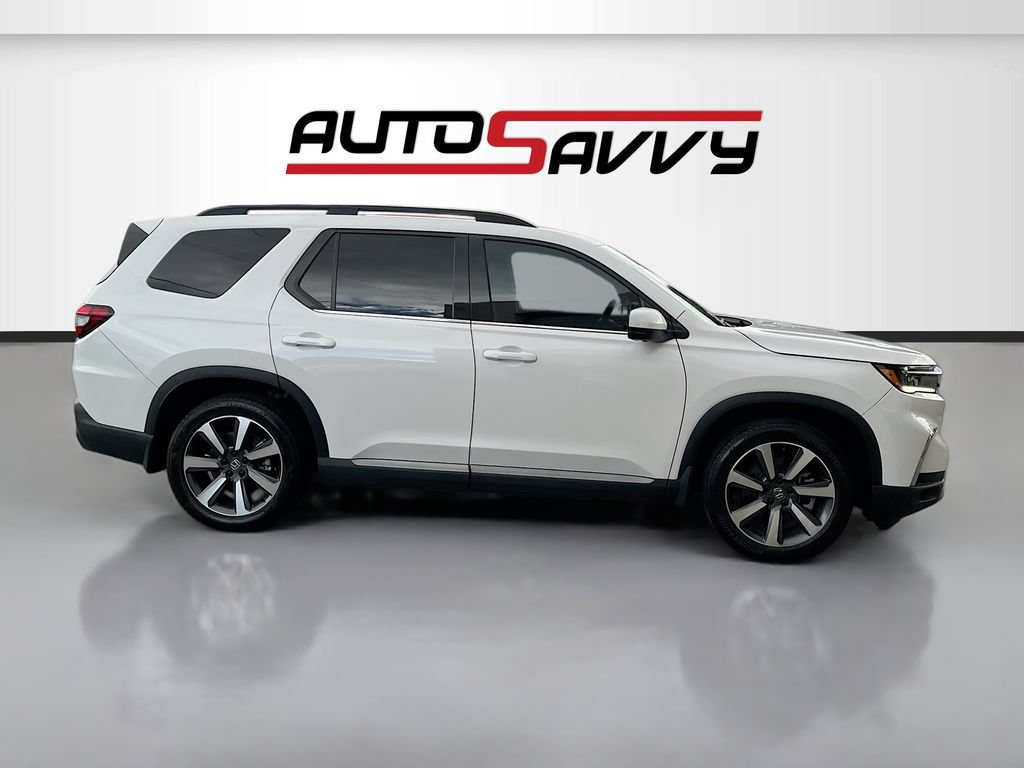 Used 2025 Honda Pilot Elite image 8