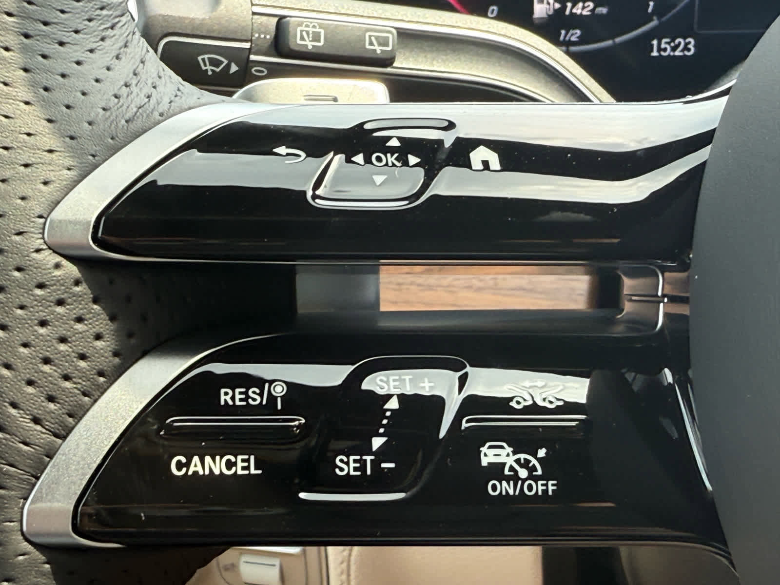 New 2026 Mercedes-Benz GLS 580 4MATIC image 22