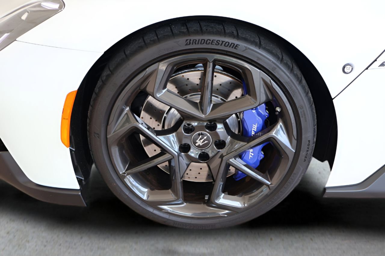 Used 2024 Maserati MC20 Cielo image 28