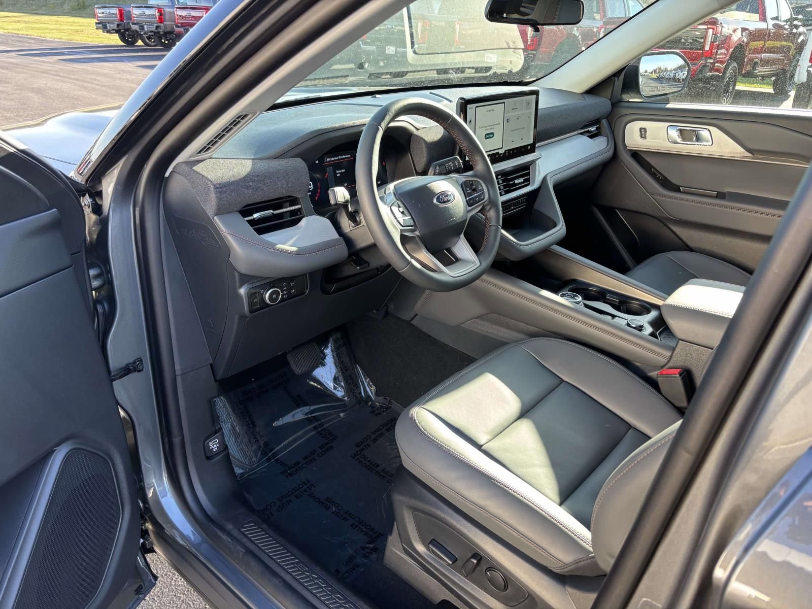 New 2026 Ford Explorer Active image 25