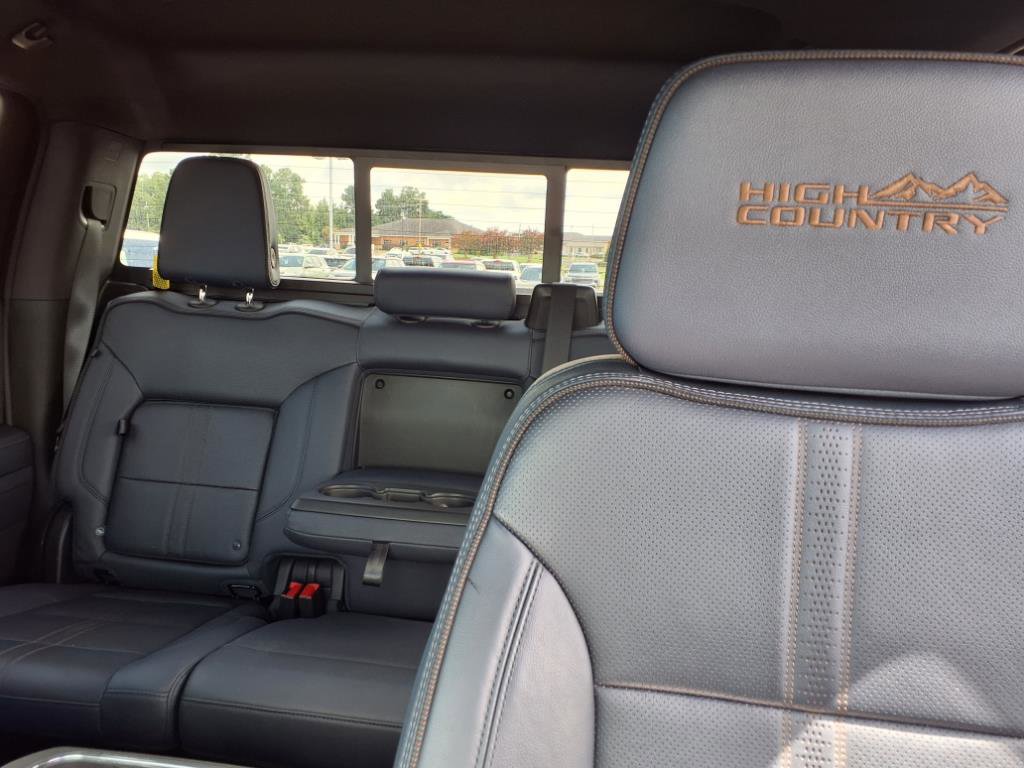 Used 2023 Chevrolet Silverado 1500 High Country w/ Technology Package image 17