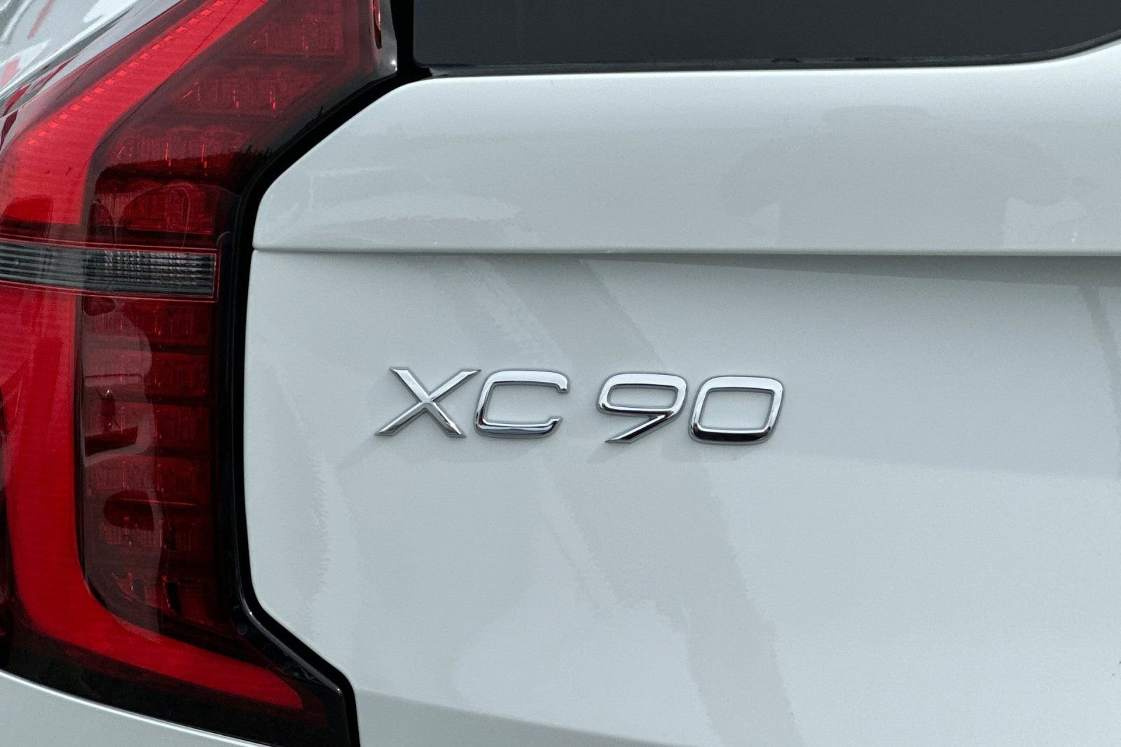 New 2025 Volvo XC90 T8 Plus w/ Protection Package Premier AWD/4WD image 27