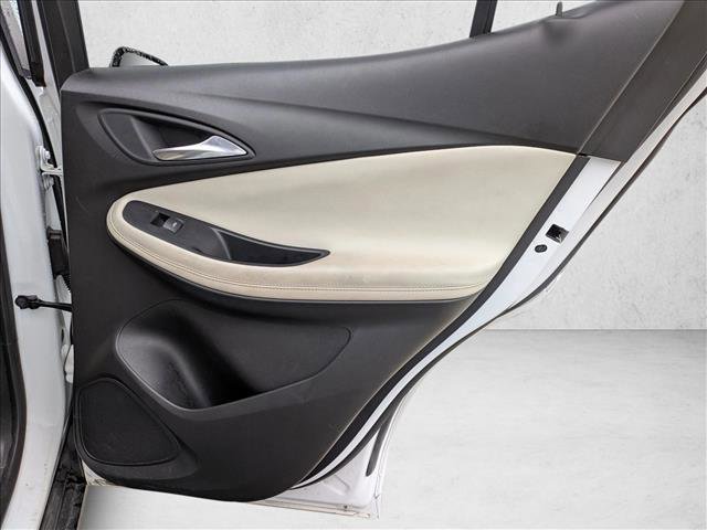 Used 2024 Buick Encore GX Sport Touring image 12