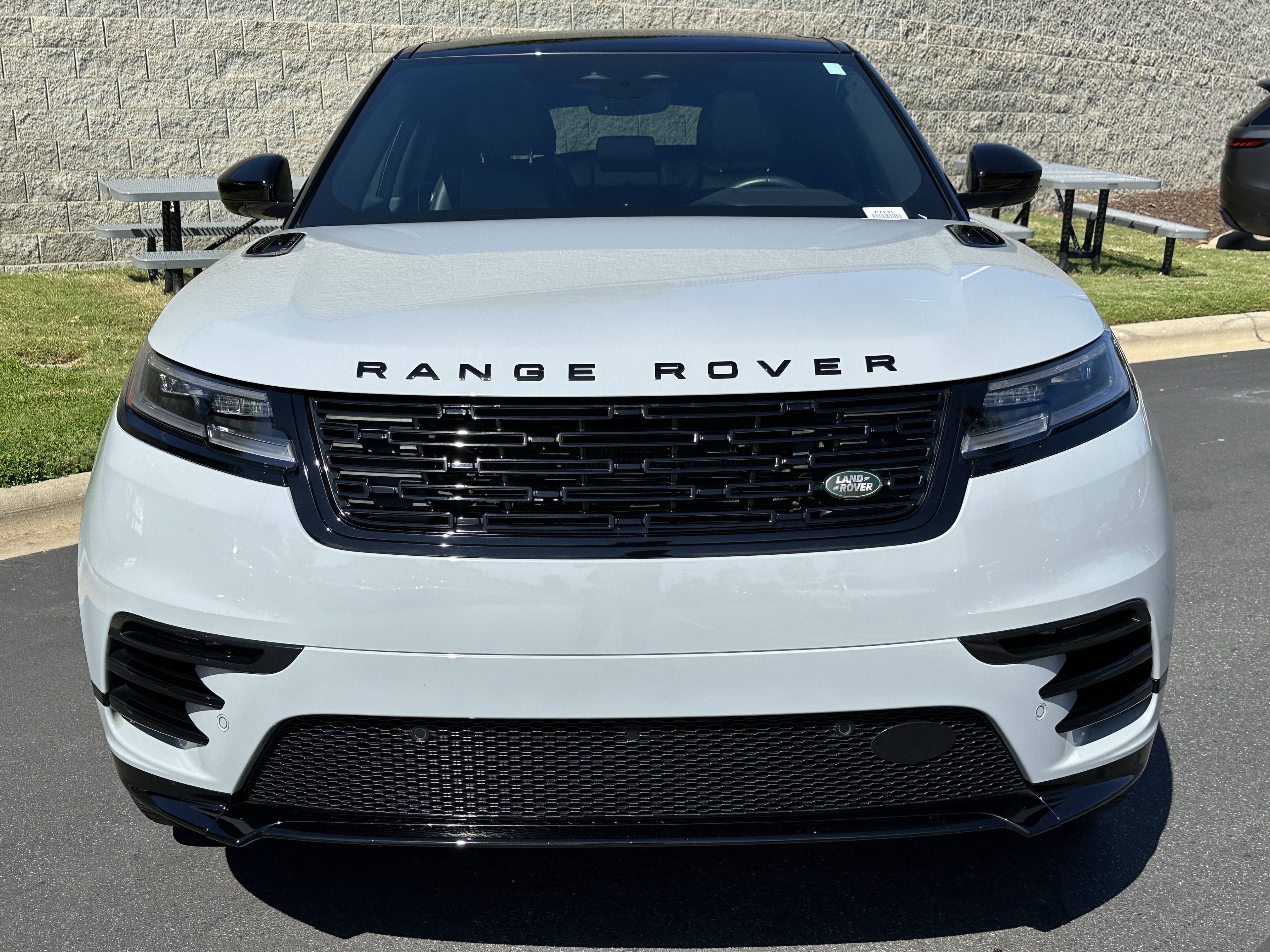 Certified 2024 Land Rover Range Rover Velar Dynamic SE AWD/4WD image 10