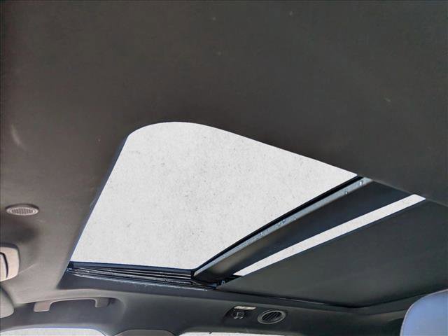 Used 2023 Ford Explorer King Ranch w/ Technology Package image 17