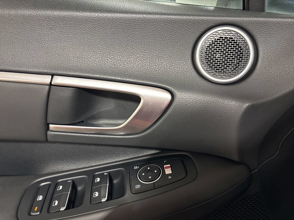 Certified 2023 Hyundai Sonata SEL FWD image 25