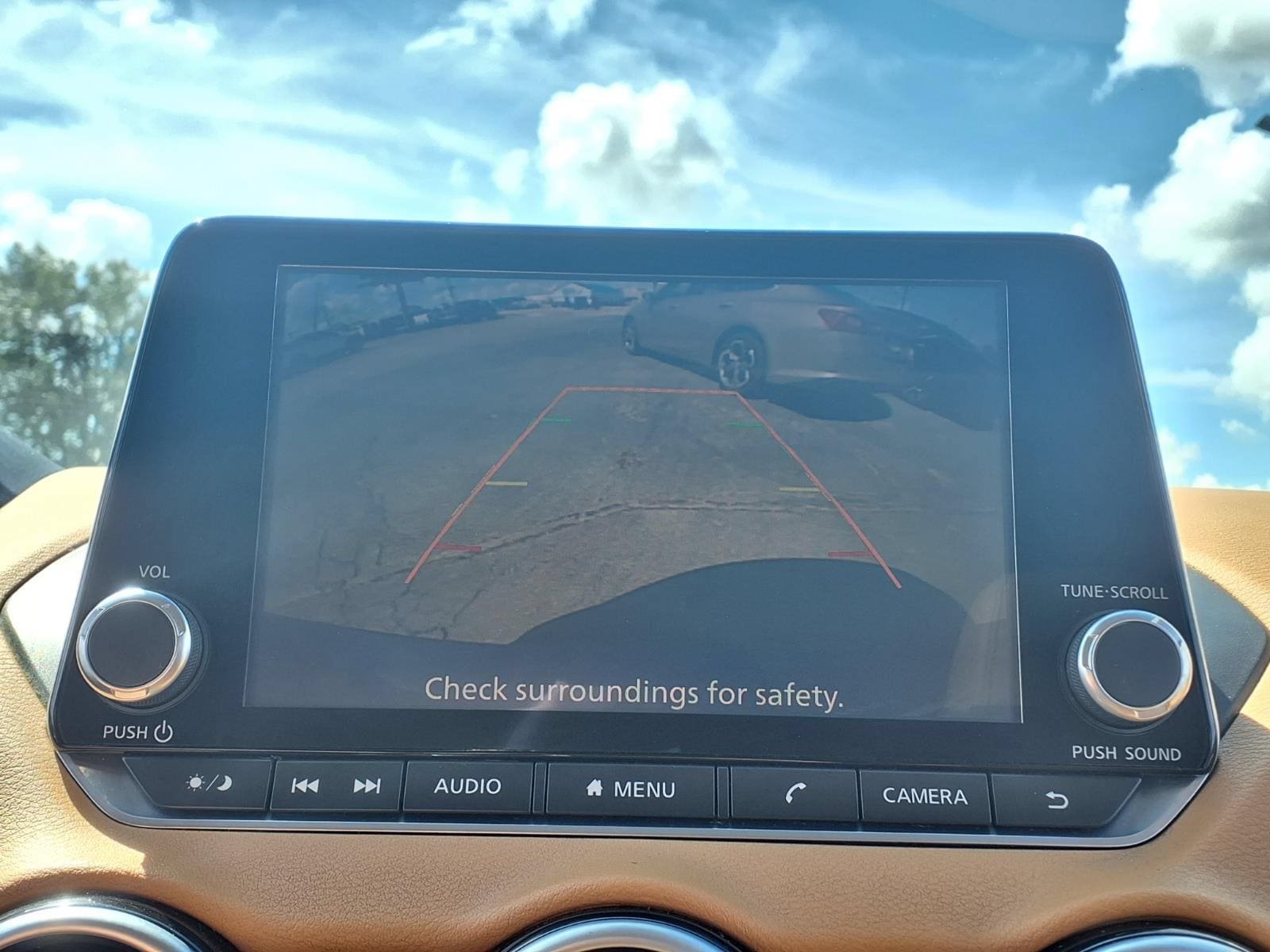 Used 2020 Nissan Sentra SV w/ SV Premium Package FWD image 23