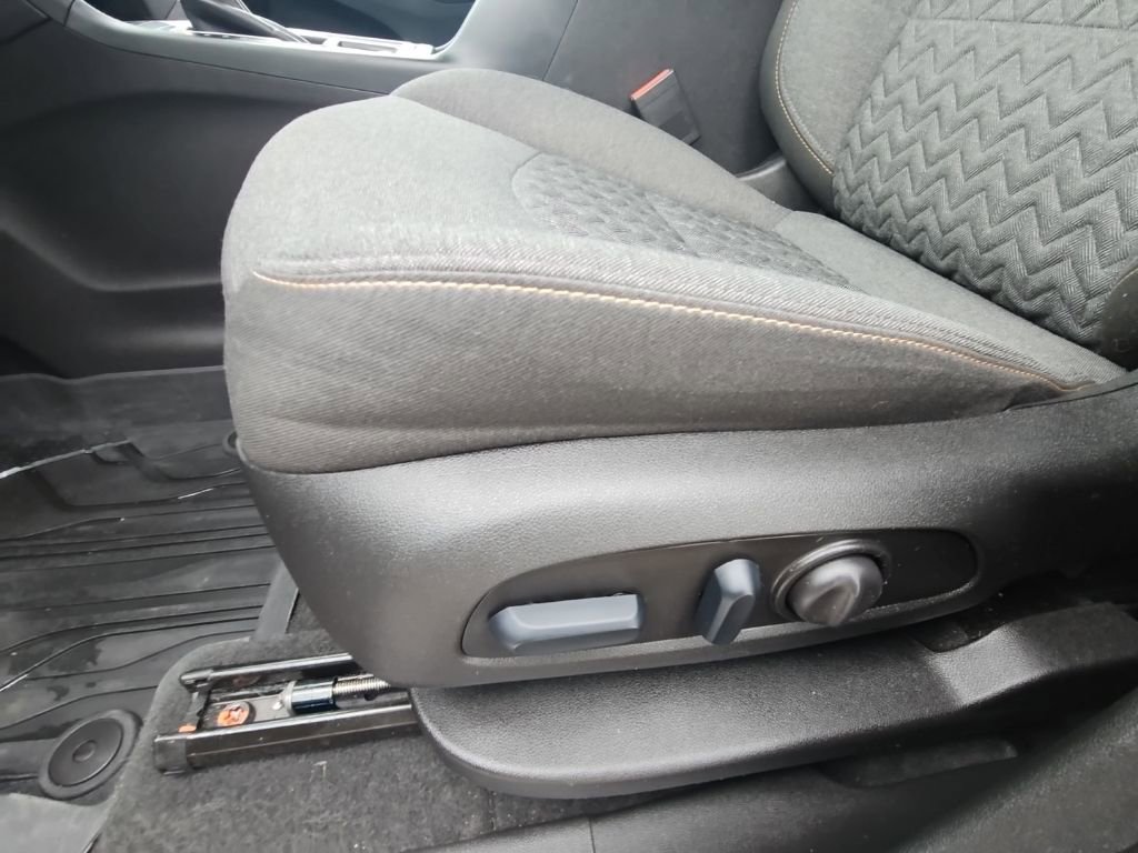 Certified 2024 Chevrolet Equinox LT w/ LPO, Floor Liner Package image 15