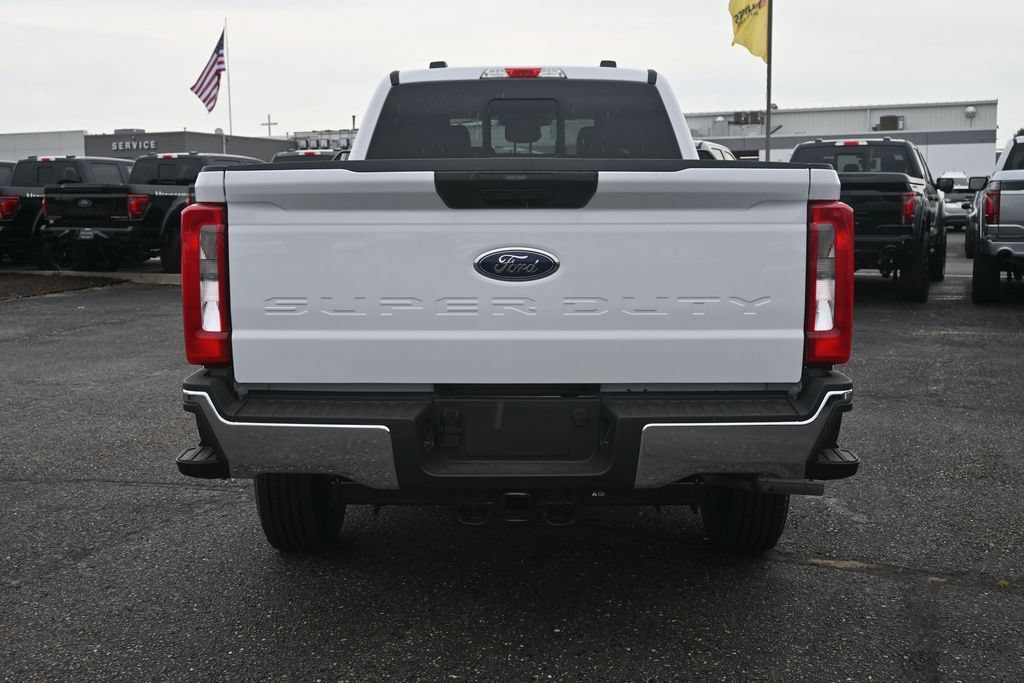 New 2026 Ford F350 XL w/ XL Chrome Package AWD/4WD image 5