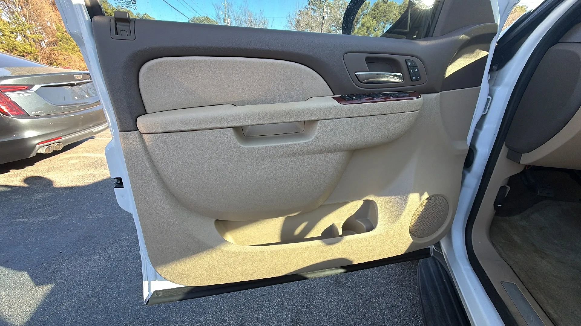 Used 2012 Chevrolet Tahoe LTZ image 27