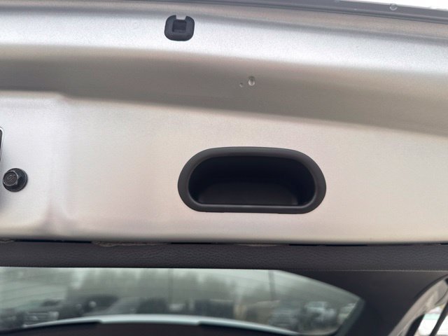 Used 2025 Toyota Corolla Cross LE FWD image 13