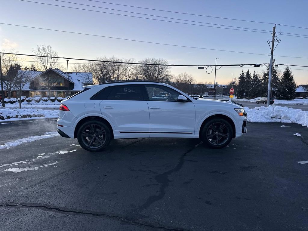 New 2026 Audi Q8 Premium image 8