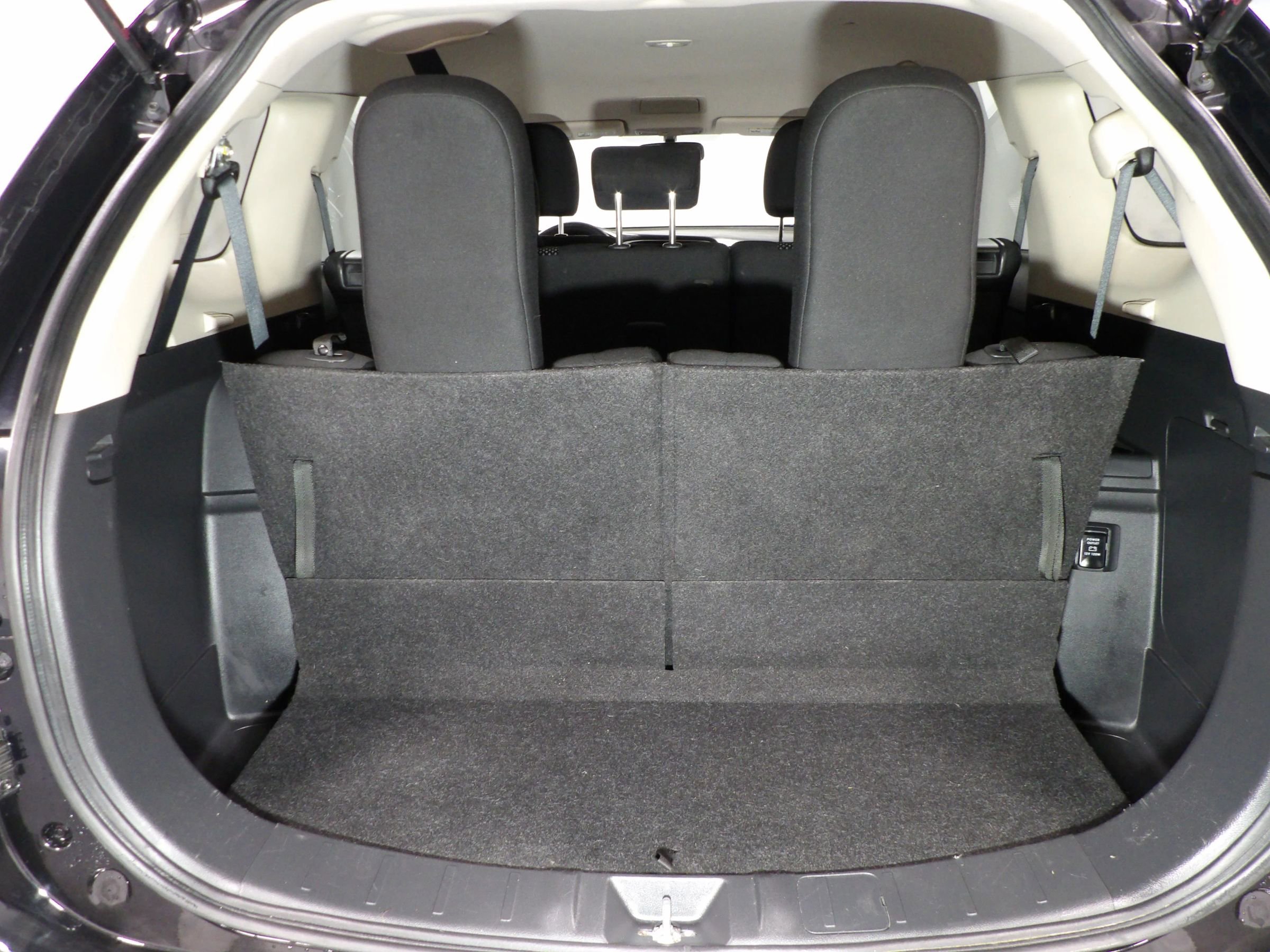 Used 2018 Mitsubishi Outlander ES image 7