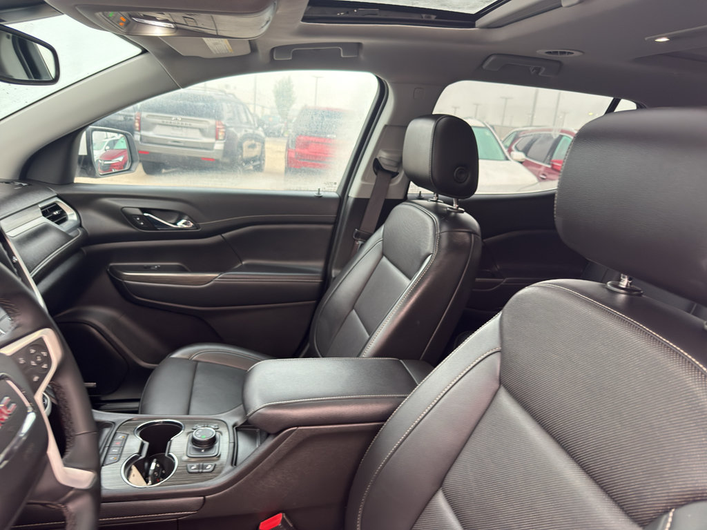 Certified 2023 GMC Acadia SLT w/ LPO, Floor Liner Package AWD/4WD image 27
