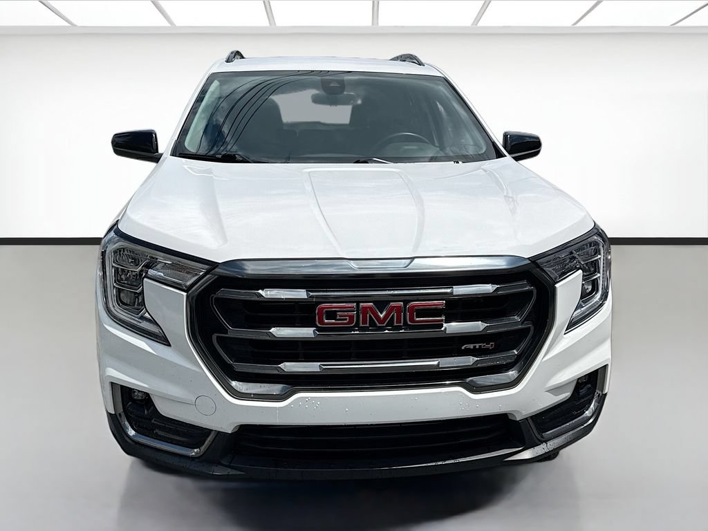 Used 2023 GMC Terrain AT4 w/ LPO, Floor Liner Package AWD/4WD image 2