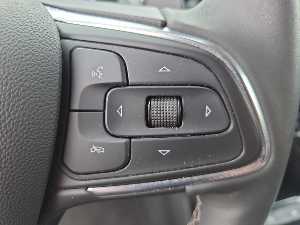 Certified 2023 Buick Envision Essence FWD image 20
