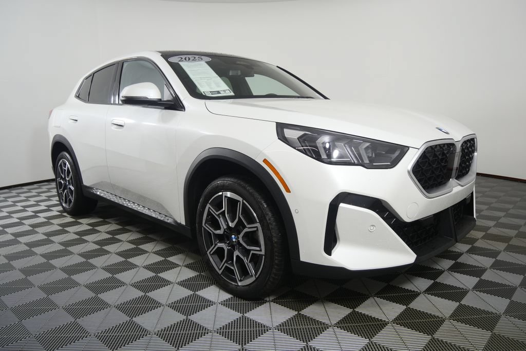 Certified 2025 BMW X2 xDrive28i AWD/4WD image 7