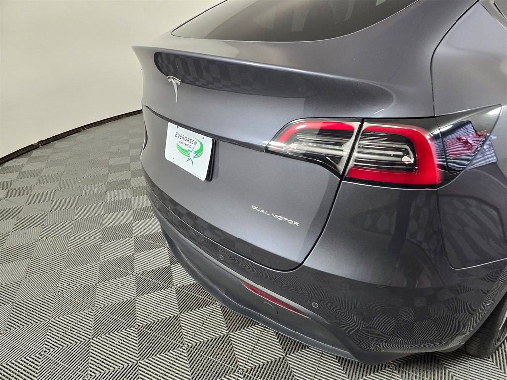 Used 2021 Tesla Model Y Long Range image 15