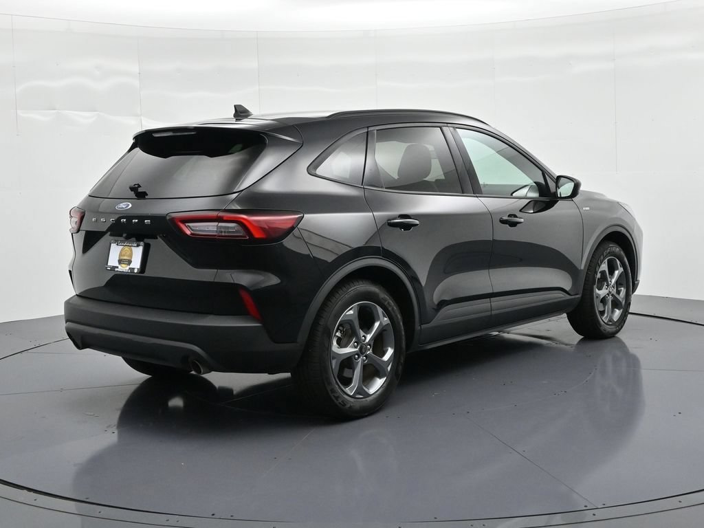 Certified 2025 Ford Escape ST-Line FWD image 6