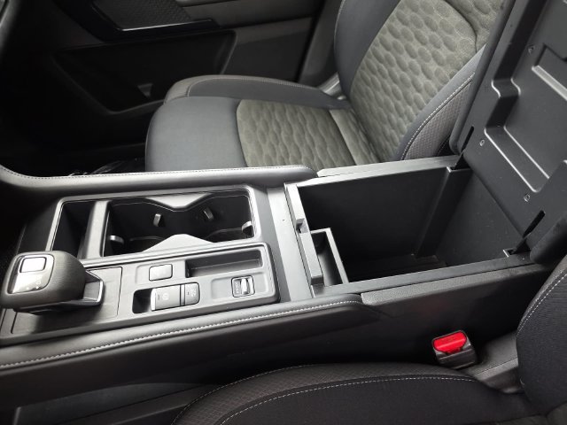 Used 2025 Nissan Pathfinder S FWD image 29