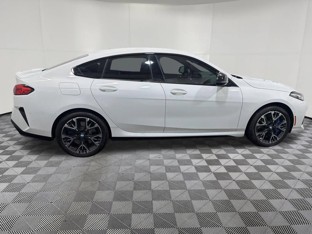 Used 2025 BMW M235i xDrive AWD/4WD image 9