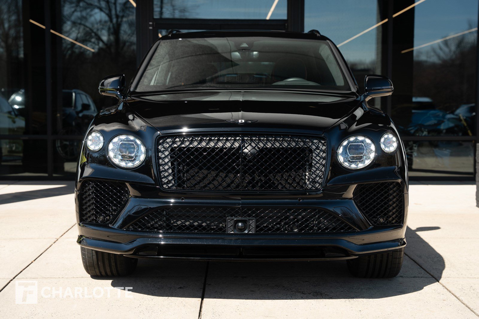 Used 2025 Bentley Bentayga AWD/4WD image 6