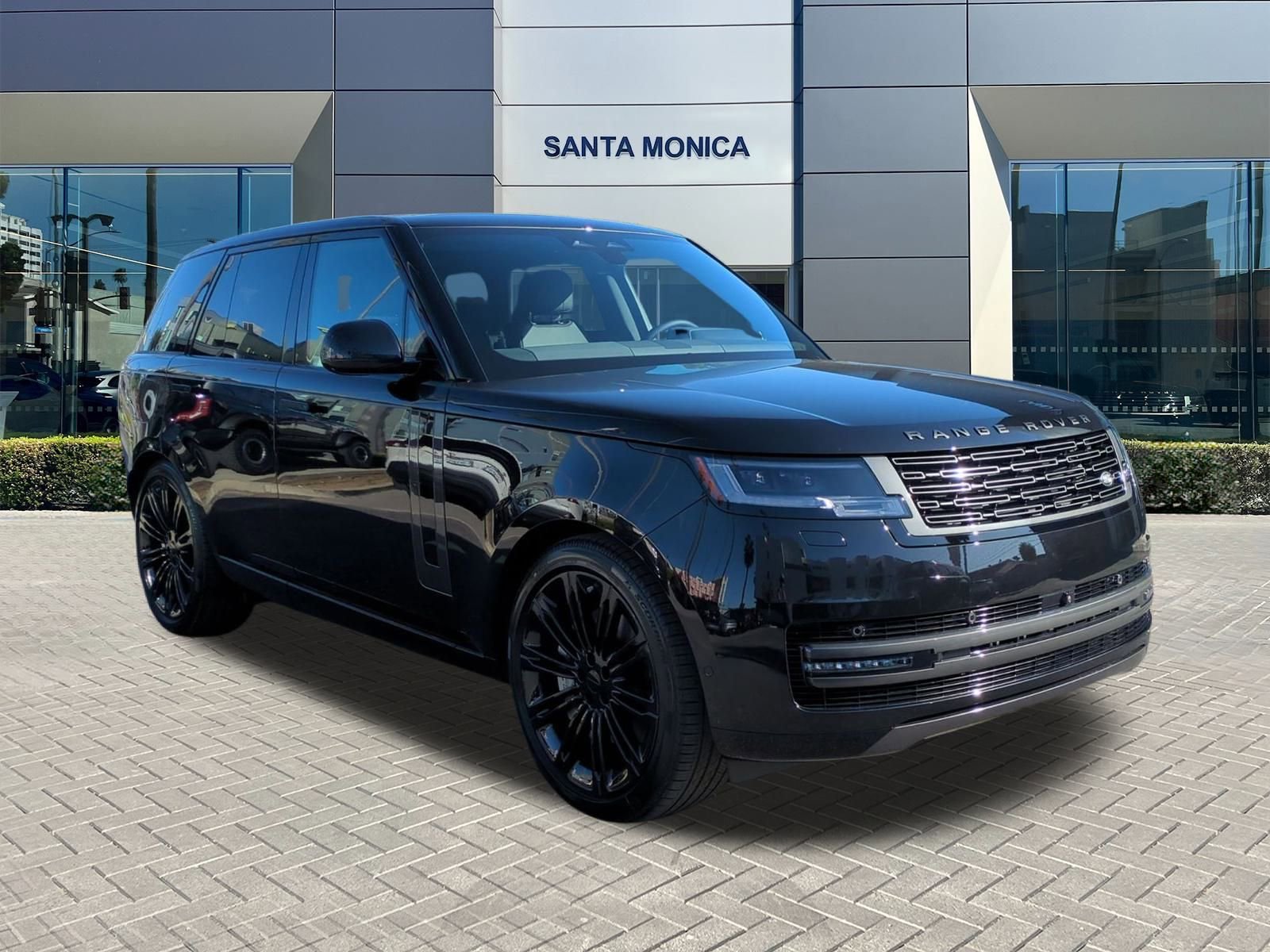 New 2026 Land Rover Range Rover SE image 7