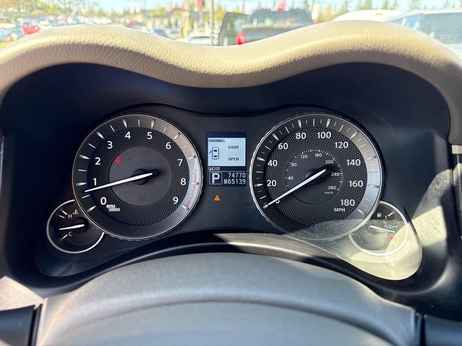 Used 2011 INFINITI M37 image 29